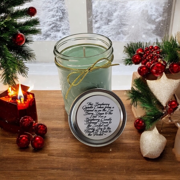 AVAILABLE NOW! Bayberry Legend Candle Soy Wax Holiday Tradition Candle 8 oz - Picture 1 of 4